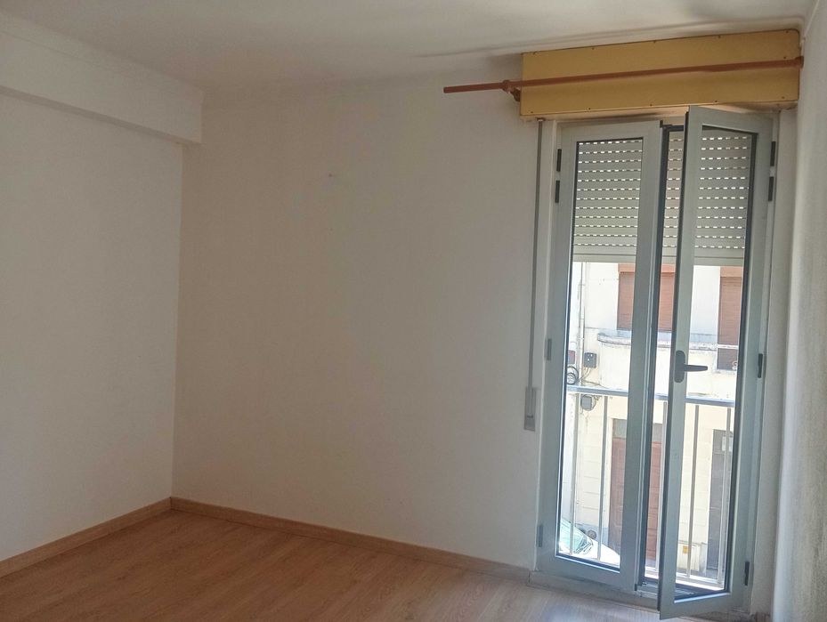 Arrenda-se apartamento T4 no centro da vila de Condeixa-a-Nova