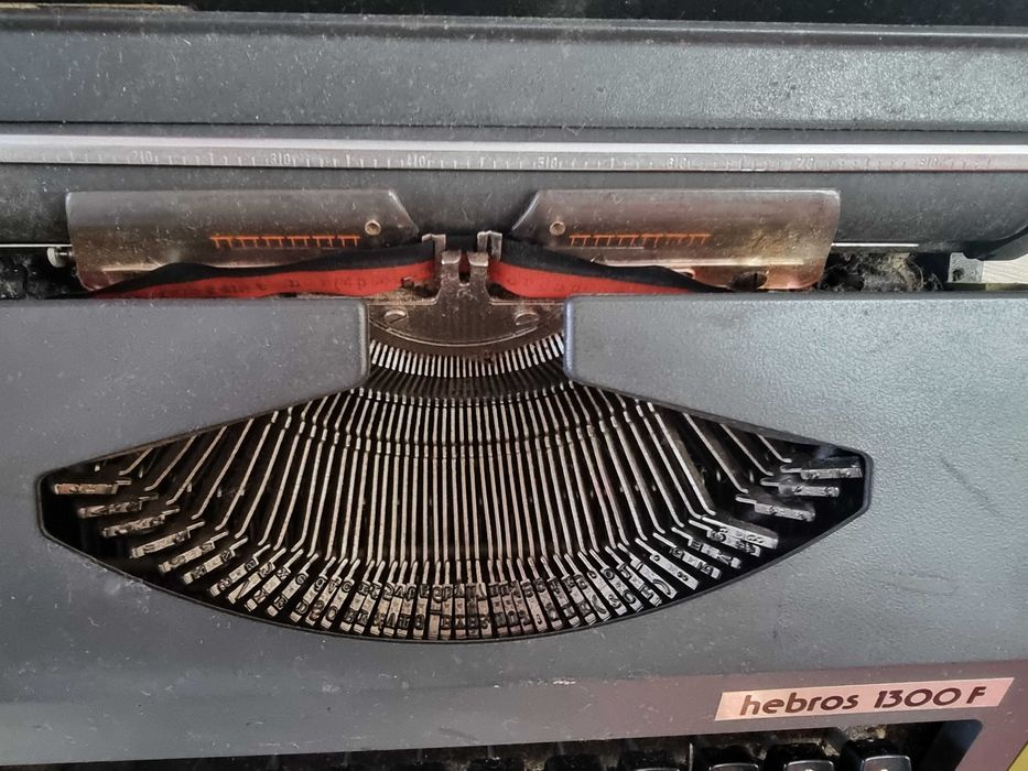 Maquina escrever hebros 1300F