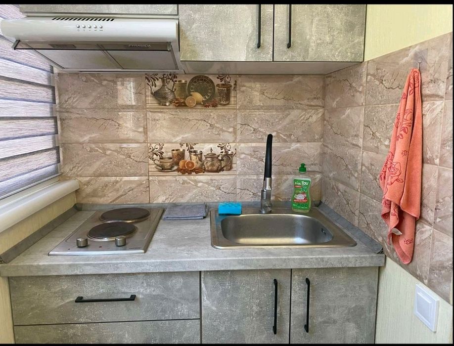 Сдам гостинку метро Турбоатом