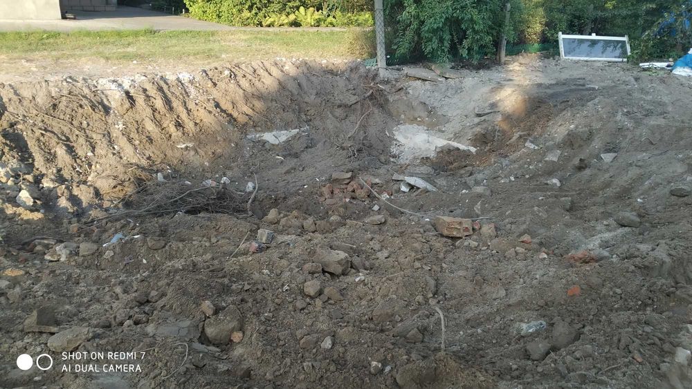 Wyburzenia budynków wywóz gruzu niwelacja i rekultywacja koparka