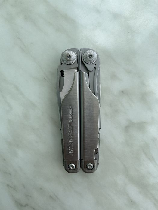 Мультитул leatherman Surge Black!