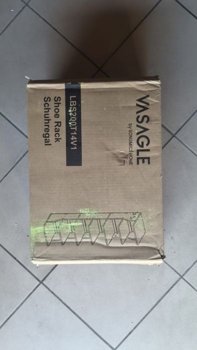 Regał na buty - nowy

na buty / Shoe Rack