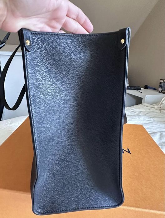 Louis Vuitton OnTheGo Tote