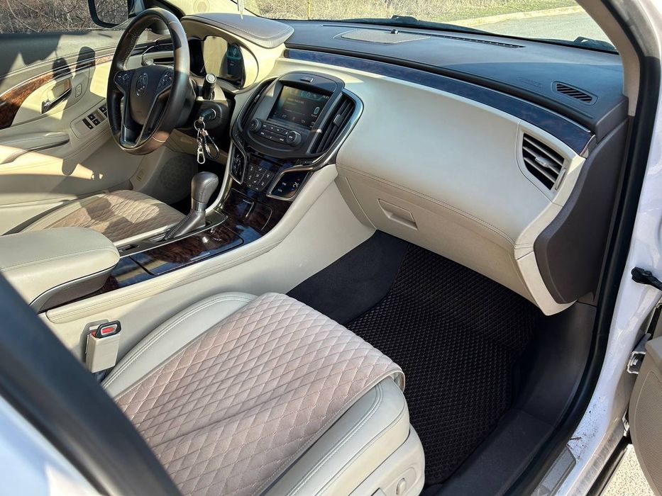 Buick Lacrosse 2.4 hybrid 2014