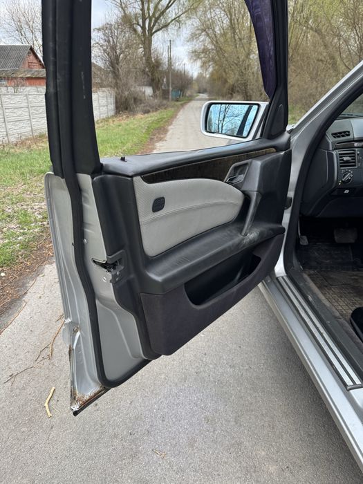 Мерседес бенз  w210