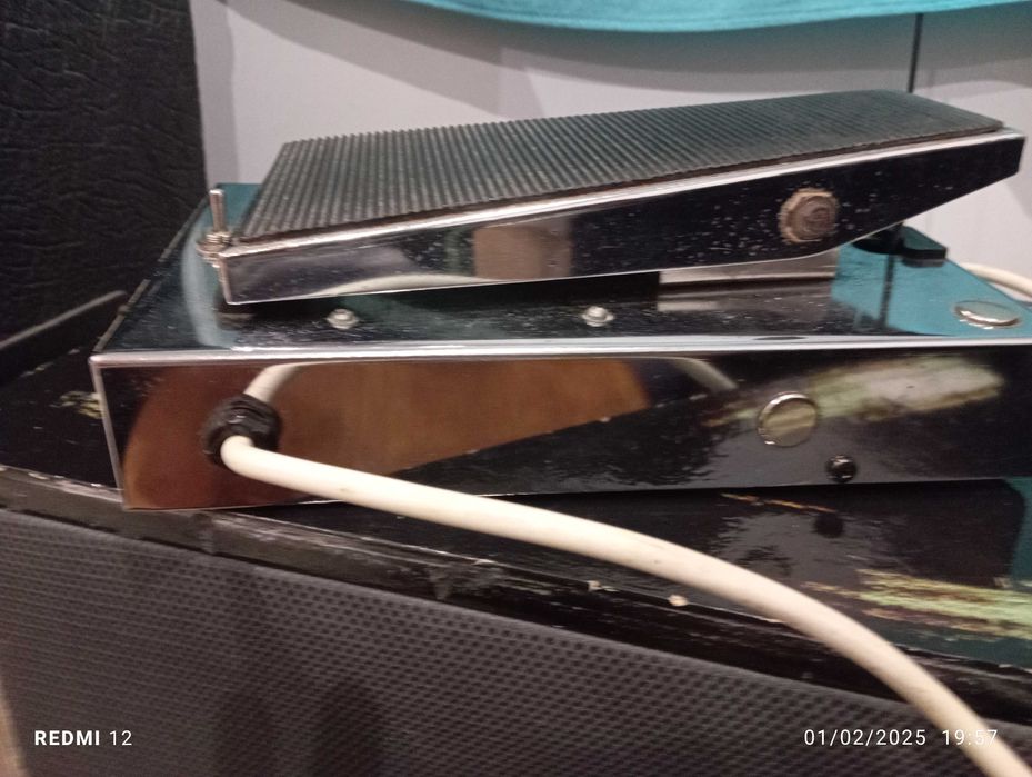 Vendo pedal Morley Wah Volume CWV.