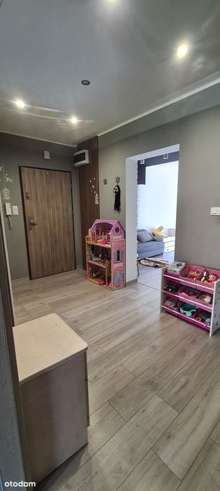 Mieszkanie, 3 pokoje 67 m²,2 balkony, klimatyzacja, Oława