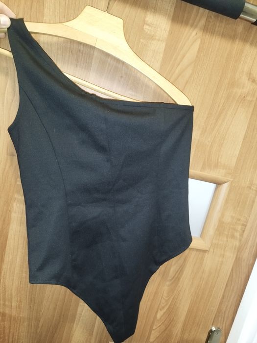 Strój asymetryczny Calvin Klein M czarny