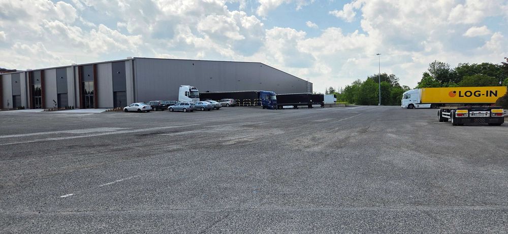 Wynajmę Plac Asfaltowy 2000 m2 przy skrzyżowaniu DK1 i drogi 71