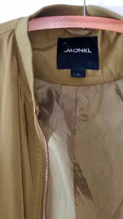 Kurtka damska bomberka Monki