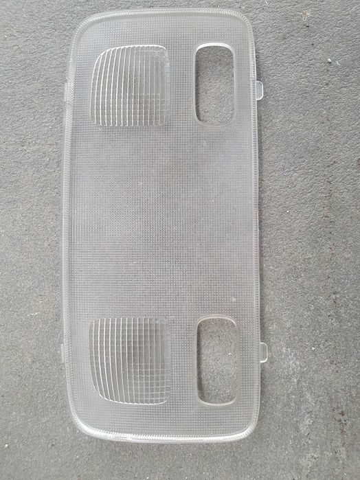 Продам скло та інше для штурманського плафона Хюндай Туксон