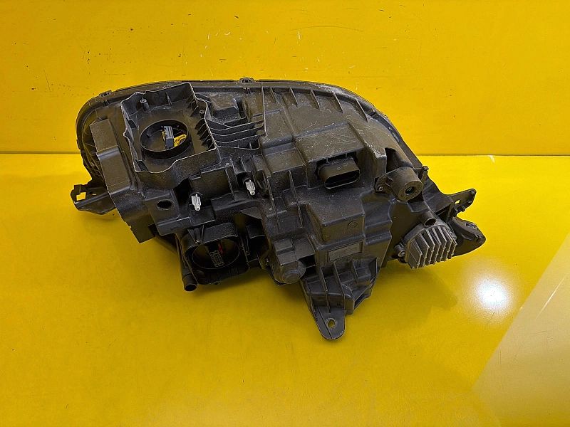 Lampa Lewa Przednia Volvo XC90 Led