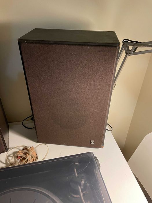 Gira discos Grunding Studio 3010