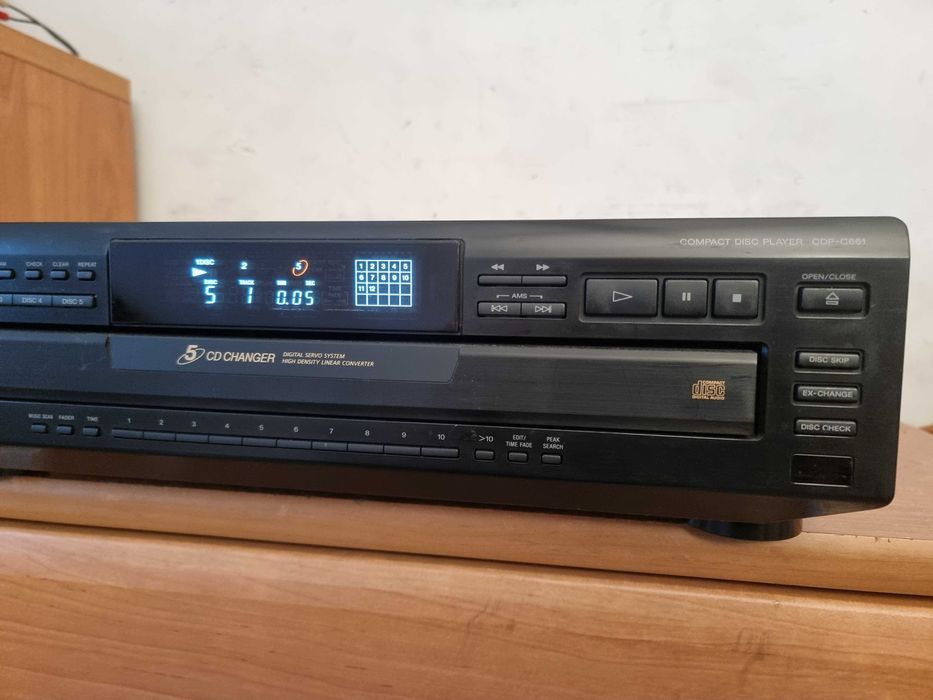 Odtwarzacz Sony CDP  C661