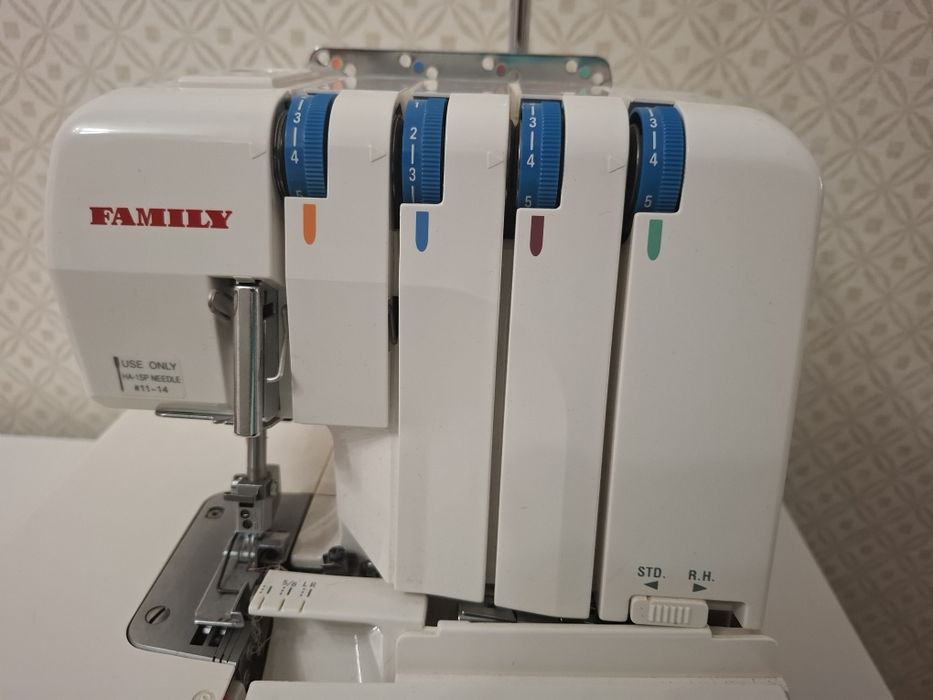 Оверлок FAMILY D645