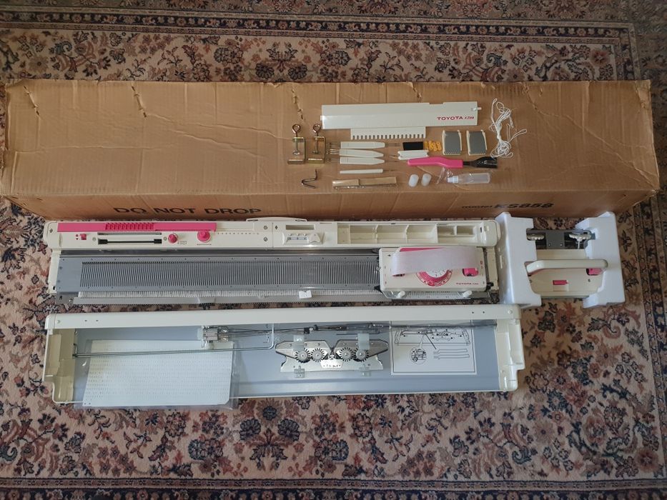 Машина вязальная Toyota KS858