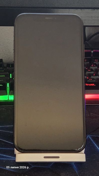 Iphone 11. 64 gb de memória e 4 ram