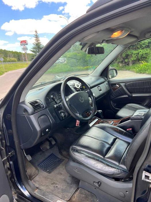 Mercedes-Benz M-Class 2002