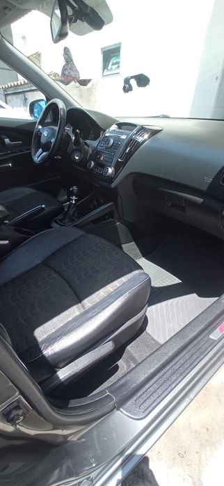 Kia Ceed 2011 128cv