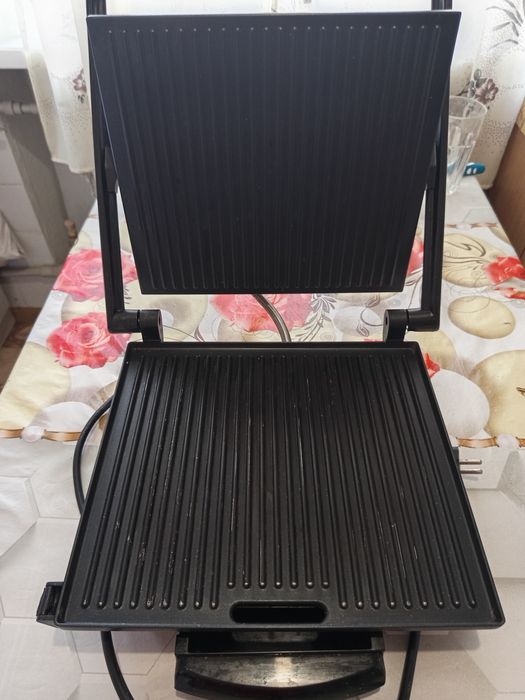 электрогриль Tefal Panini Grill GC241D38