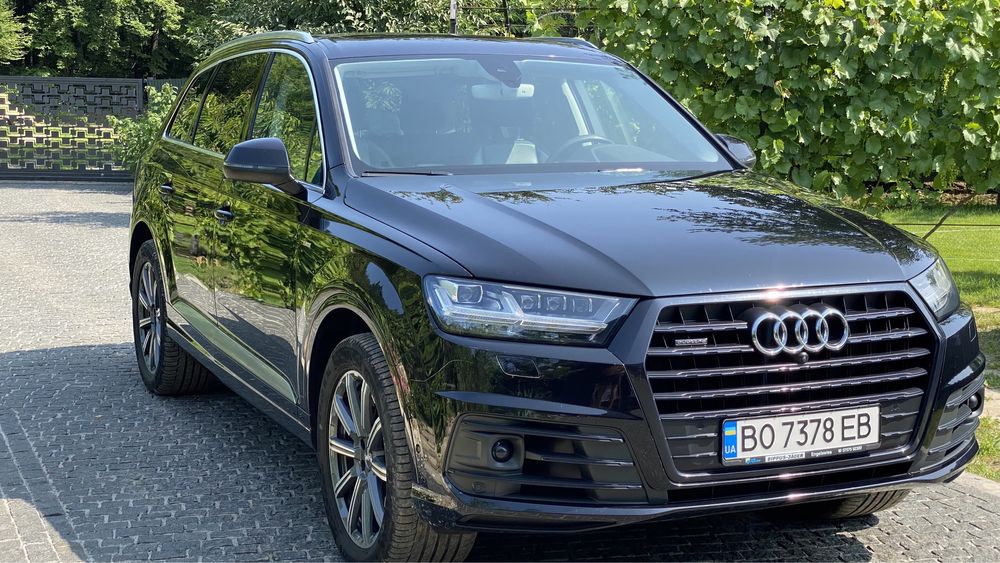 Audi Q7 4m Premium Plus  3.0 бензин s-line  власне авто