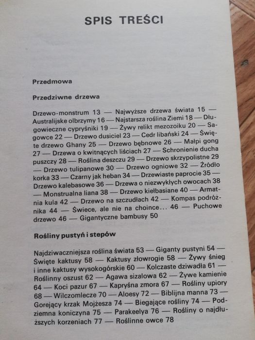 Książka : ,, Dziwny świat roślin "