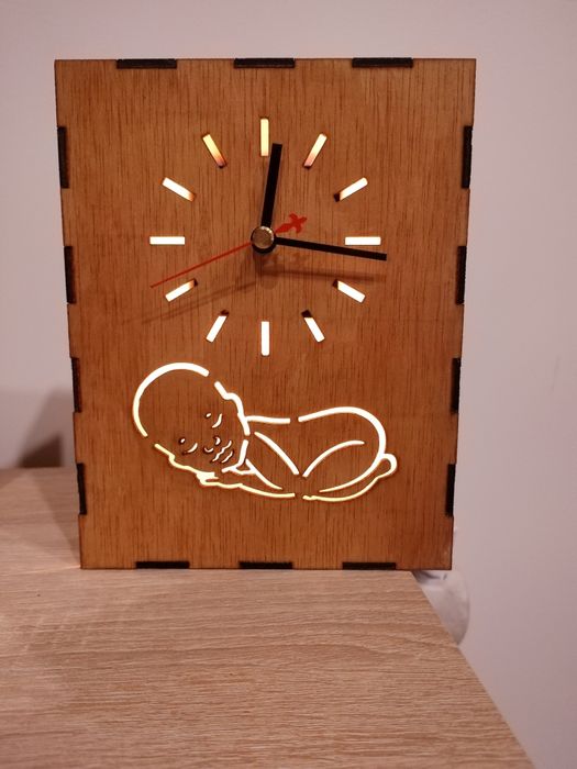 Relógio com luz presenca