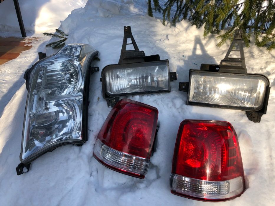 ФАРА И ПРОТИВОТУМАНКИ Toyota Land Cruiser 200 2006-2008