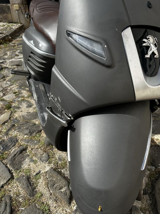 Scooter Peugeot Django 125