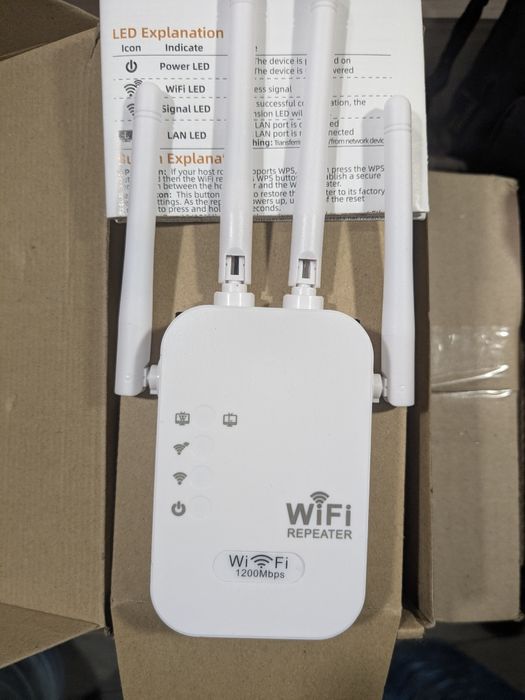 Wi-fi подовжувач/підсилювач,wi-fi repeater.роутер 1200 Mb,2,4 та 5 GHz