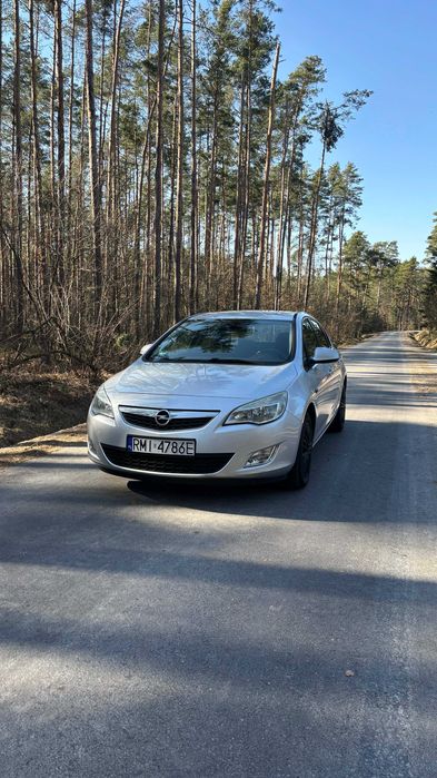 Opel Astra J  1.7 CDTI  2009r.