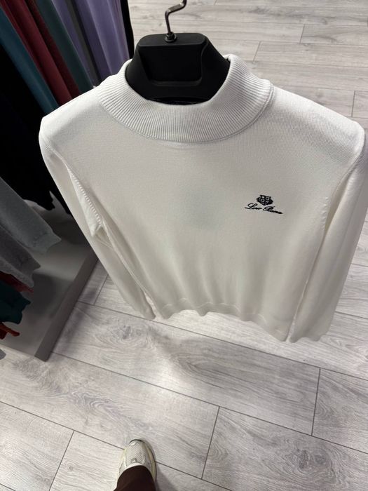 Чоловічий гольф loro piana