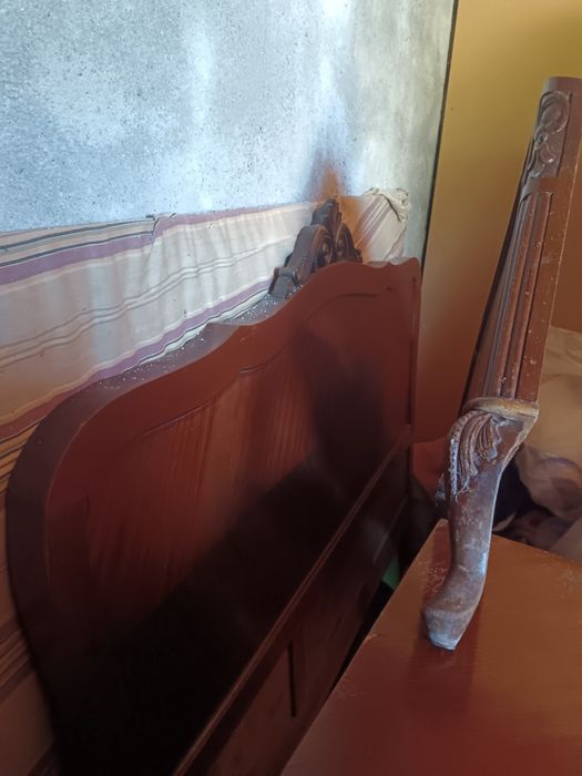 Sofas, cama, comoda e mesa