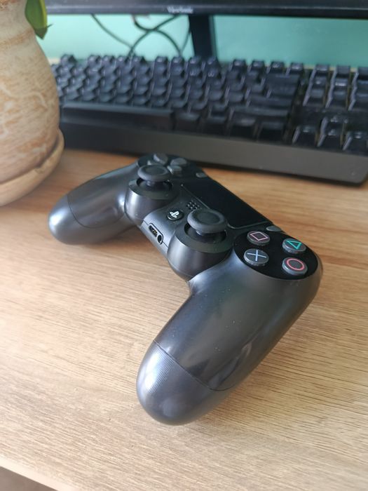 Pad do ps4 / dualshock 4