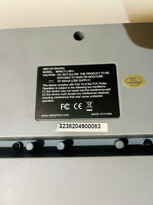 Teclado Controlador Midi Nektar Impact LX61+