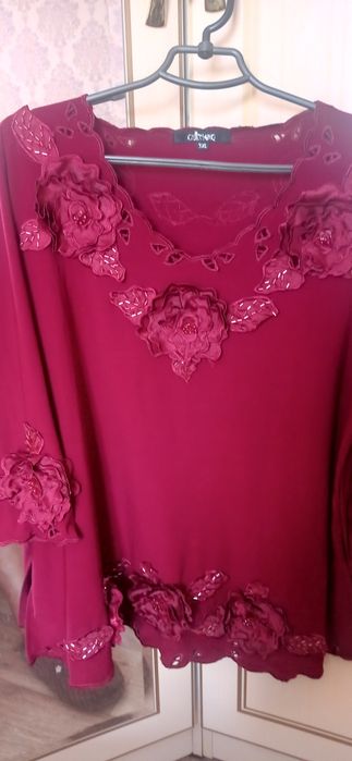 Продам   нарядную кофточку