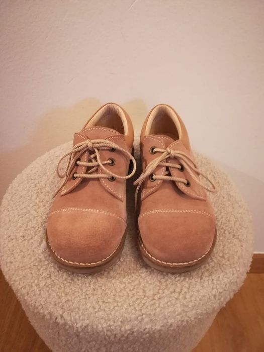 Carneirinhas tamanho 29 usadas 1 vez