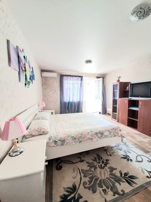 Посуточно недорого 1к кв, раздел.сп.места.Позняки, Дарницкий р-н