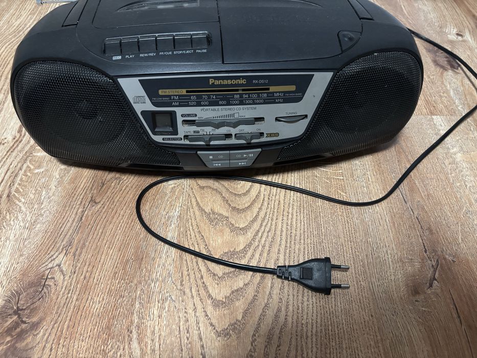 Panasonic RX-DS12 Boombox Radio CD