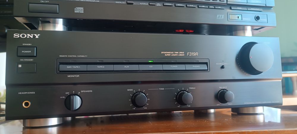 SONY TA-F319R stereo amplifier