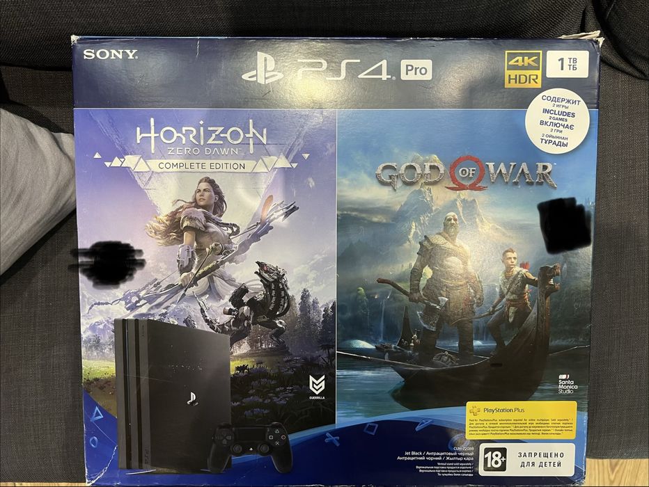 Sony PlayStation 4 Pro, 1TB, Jet Black + 2 джойстики