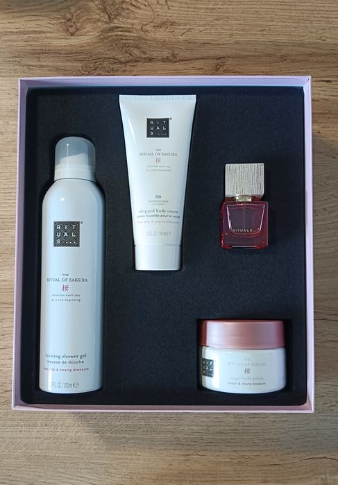 Zestaw The Ritual of Sakura