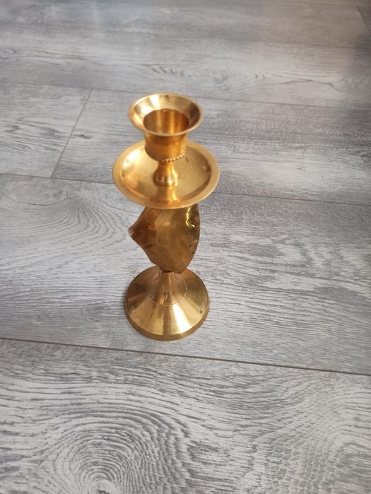 Латунний підсвічник