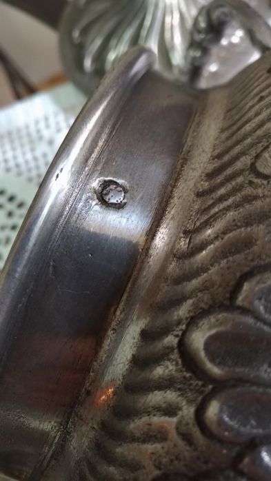 Terrina antiga em estanho com prato Prateada