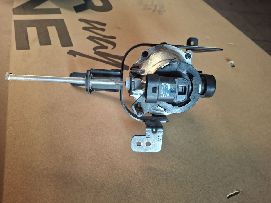 Hyundai i20 3 halogen prawy