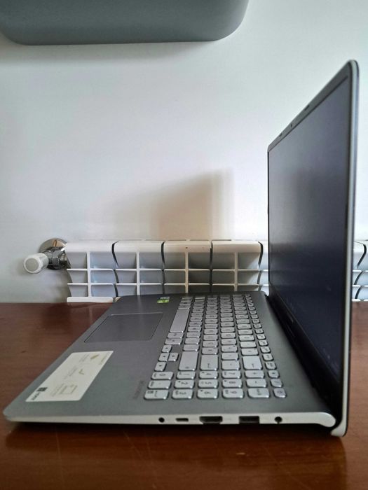 Asus VivoBook PC Muito BOM Estado.