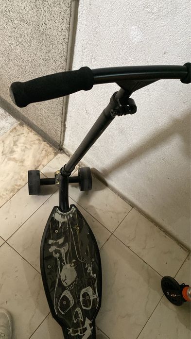 Trotinete  Oxelo “Caveira”