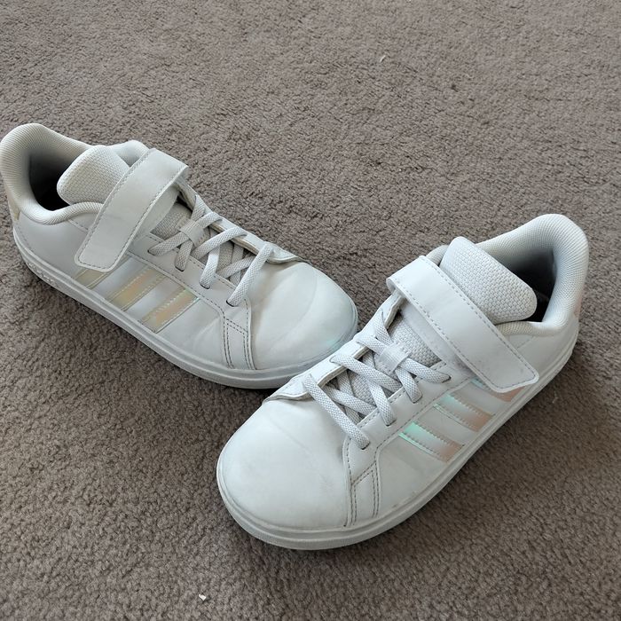 Białe buty Adidas r.35