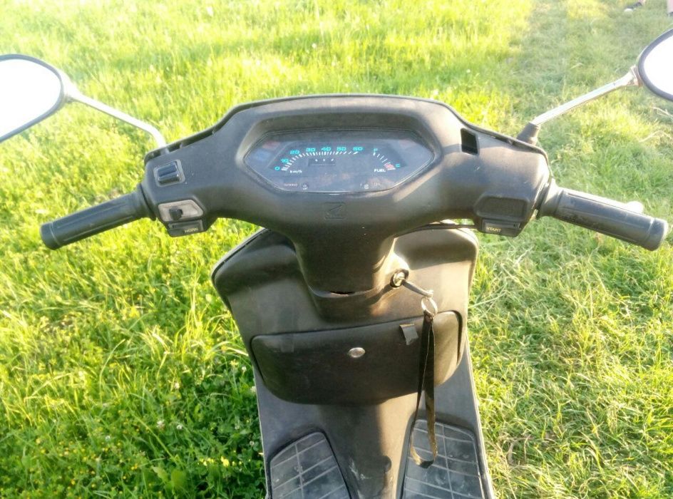 Скутер honda lead 50