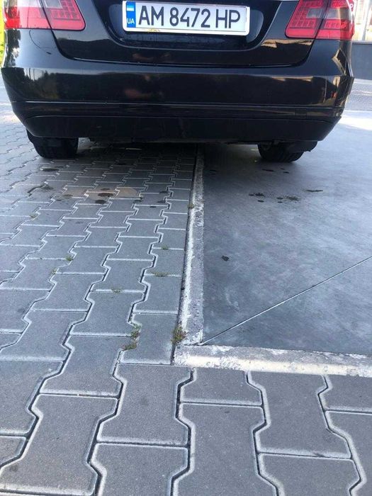Продам Mersedess E220